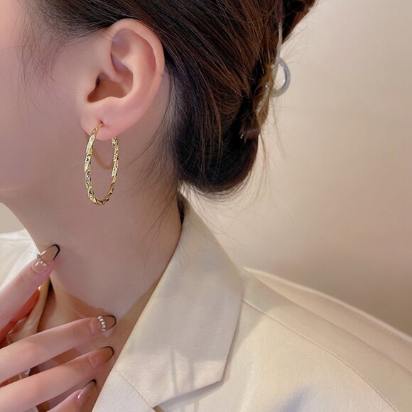 18K yellow gold plated hoop earrings - Picture 3 of 6